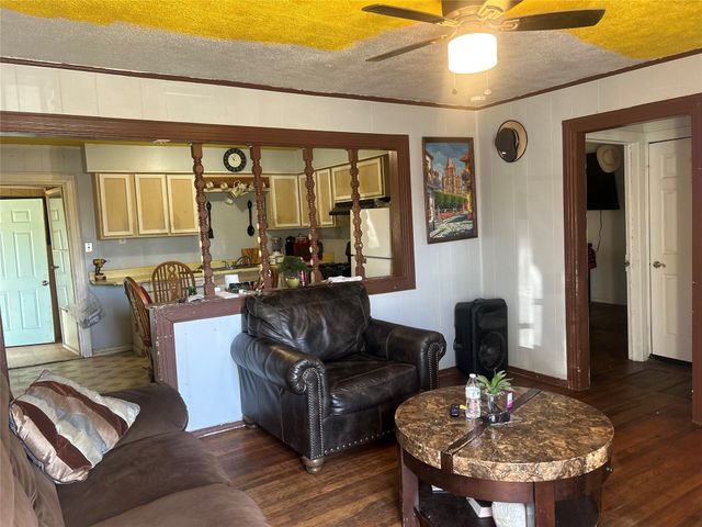 5629 Madge Place, Haltom City, TX 76117