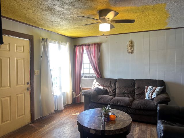 5629 Madge Place, Haltom City, TX 76117