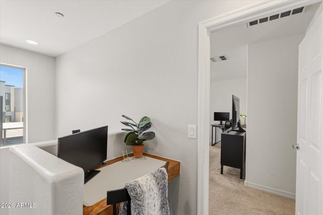8329 E Impala Avenue, Mesa, AZ 85209