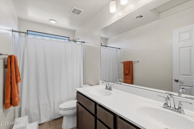 8329 E Impala Avenue, Mesa, AZ 85209