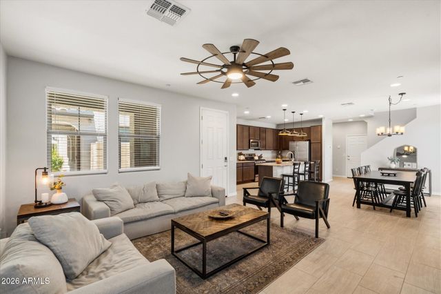 8329 E Impala Avenue, Mesa, AZ 85209