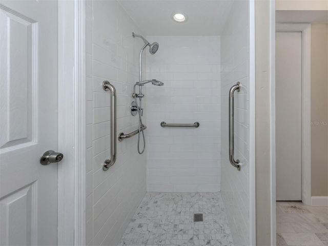 1007 RIVER OAKS COURT, Venice, FL 34293