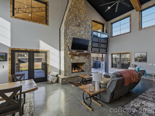 4407 Georgia Pines Road, Morganton, NC 28655