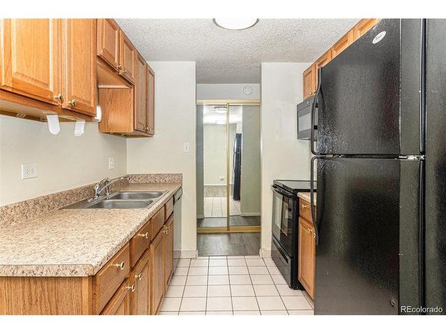2375 S Linden Ct 201, Denver, CO 80222