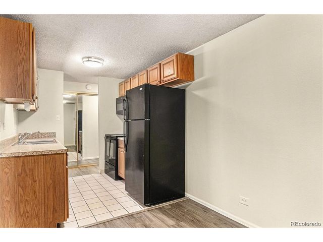 2375 S Linden Ct 201, Denver, CO 80222
