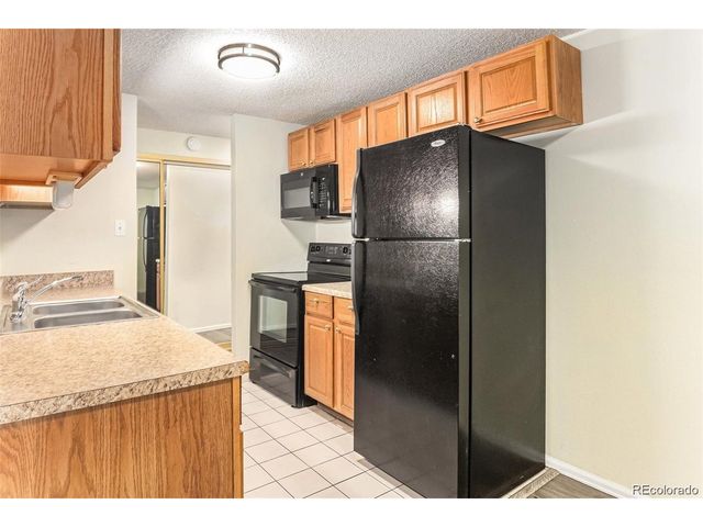 2375 S Linden Ct 201, Denver, CO 80222
