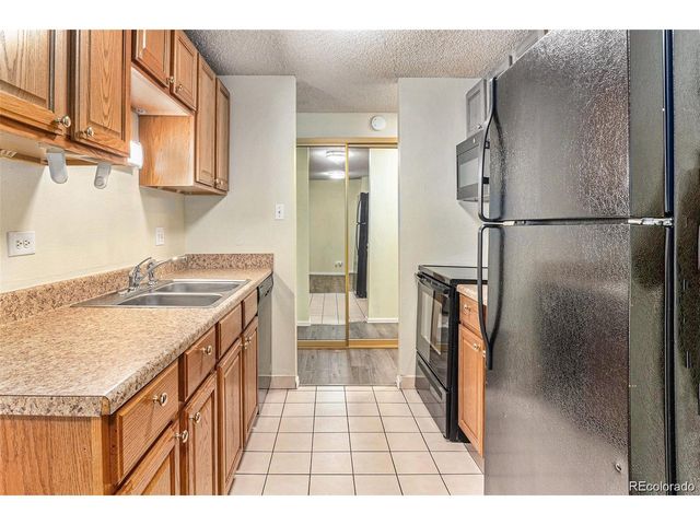 2375 S Linden Ct 201, Denver, CO 80222