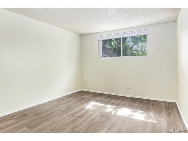 2375 S Linden Ct 201, Denver, CO 80222