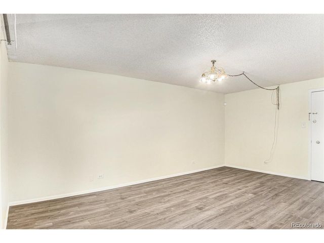 2375 S Linden Ct 201, Denver, CO 80222
