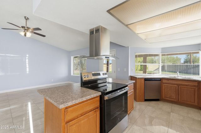 17853 N 43RD Drive, Glendale, AZ 85308