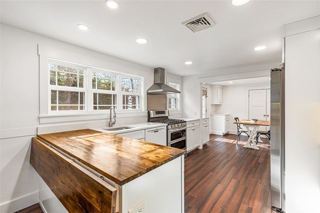 45 Bonnie Brook Drive, Cumberland, RI 02864