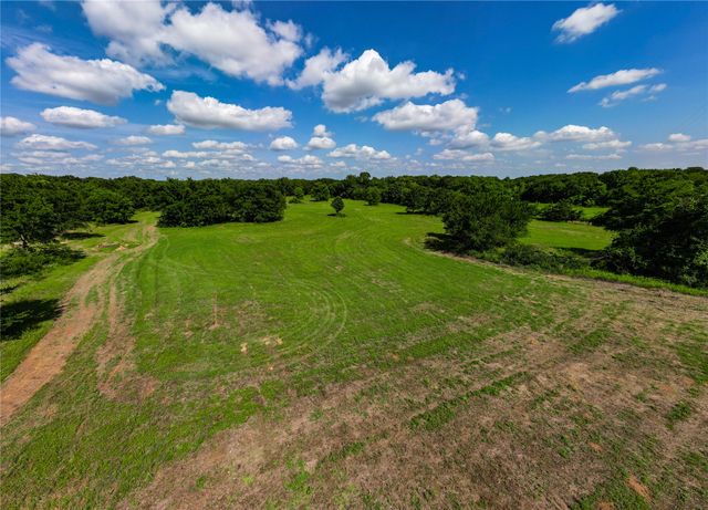 1932 County Road 222, Gainesville, TX 76240