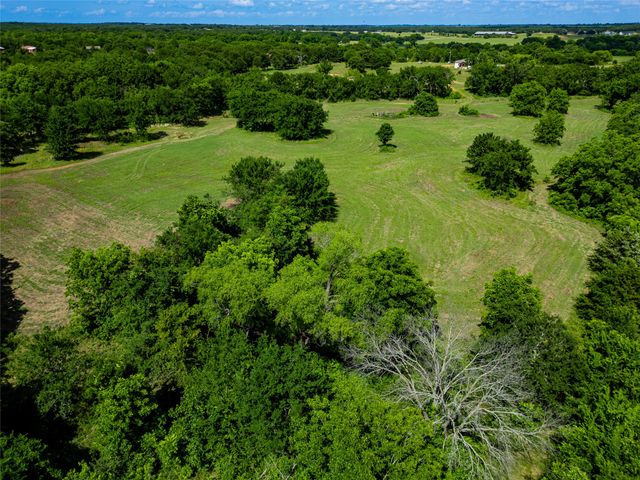 1932 County Road 222, Gainesville, TX 76240