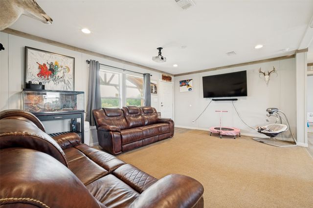 1932 County Road 222, Gainesville, TX 76240