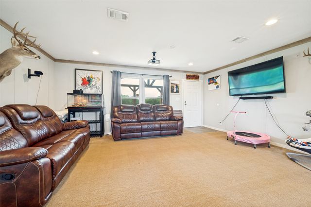 1932 County Road 222, Gainesville, TX 76240