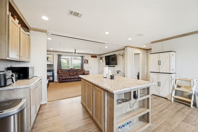 1932 County Road 222, Gainesville, TX 76240