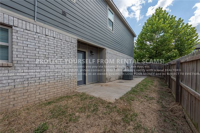 1286 N Corsica Drive, Fayetteville, AR 72704