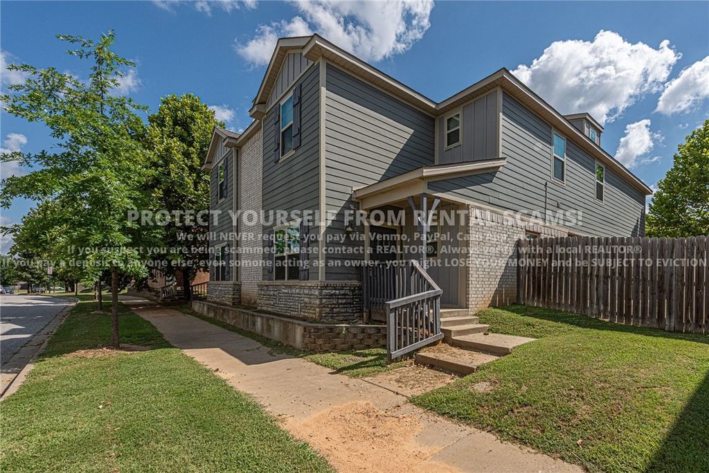1286 N Corsica Drive, Fayetteville, AR 72704