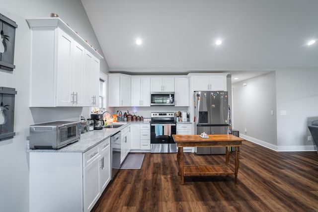 1401 SE Eastbrook Road, Dalton, GA 30721