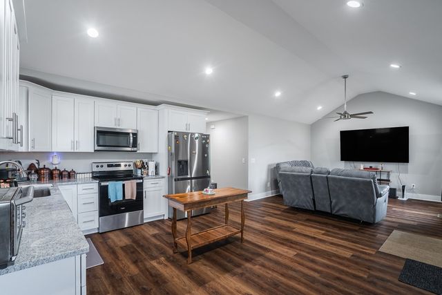 1401 SE Eastbrook Road, Dalton, GA 30721