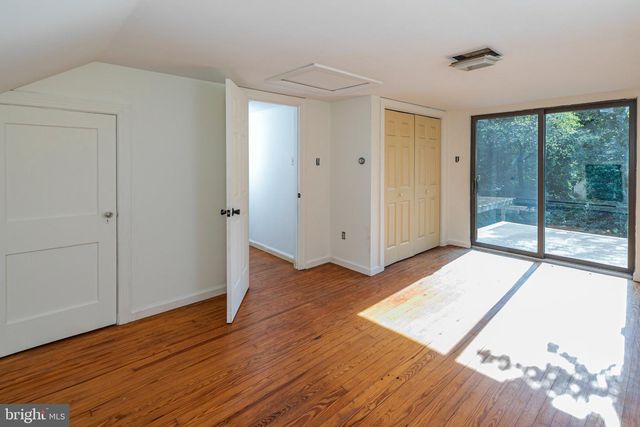 6615 CHAPEL RD, New Hope, PA 18938