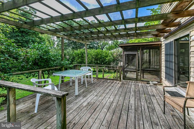 6615 CHAPEL RD, New Hope, PA 18938