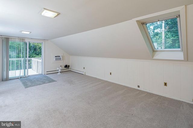 6615 CHAPEL RD, New Hope, PA 18938