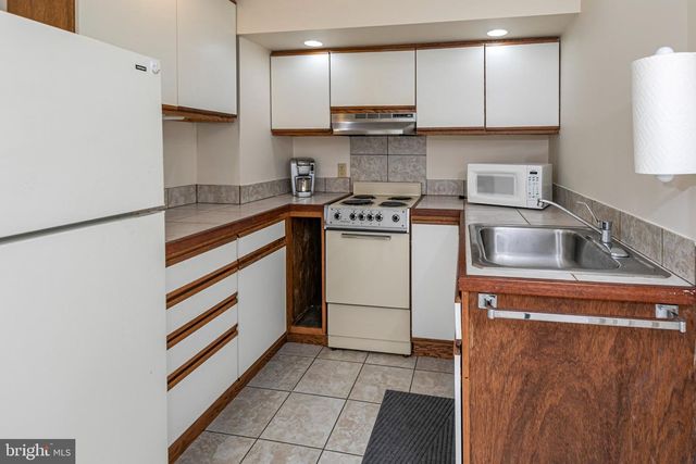 6615 CHAPEL RD, New Hope, PA 18938