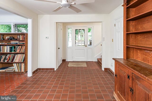 6615 CHAPEL RD, New Hope, PA 18938