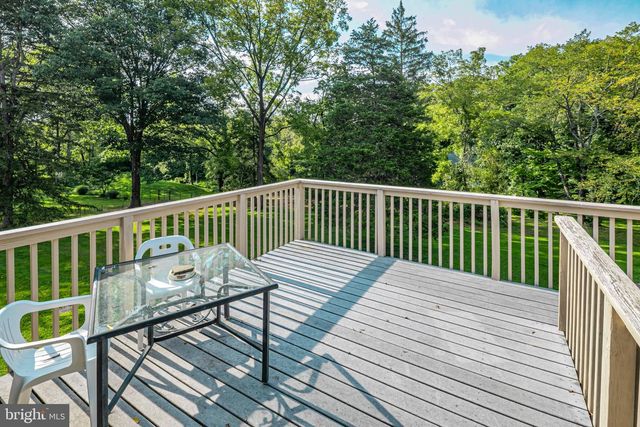 6615 CHAPEL RD, New Hope, PA 18938