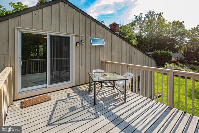 6615 CHAPEL RD, New Hope, PA 18938
