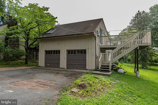 6615 CHAPEL RD, New Hope, PA 18938