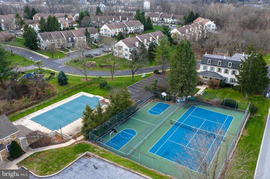 325 WESTRIDGE CIR #141, Phoenixville, PA 19460