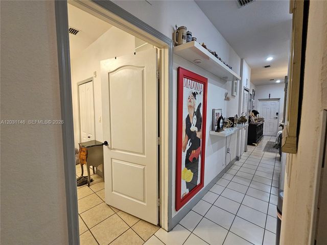 1661 SE 28th St 105, Homestead, FL 33035
