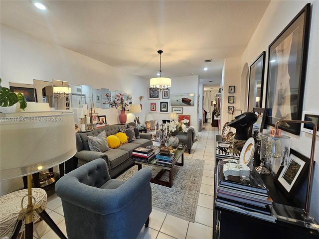 1661 SE 28th St 105, Homestead, FL 33035