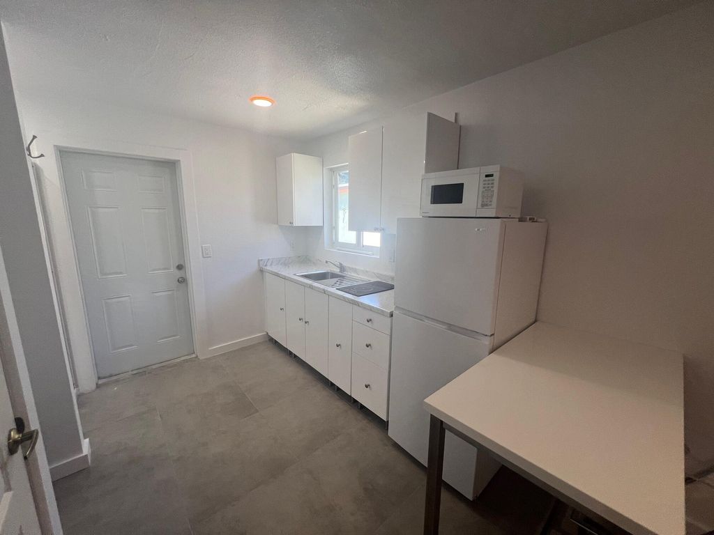 1244 W 27TH Street B, Riviera Beach, FL 33404