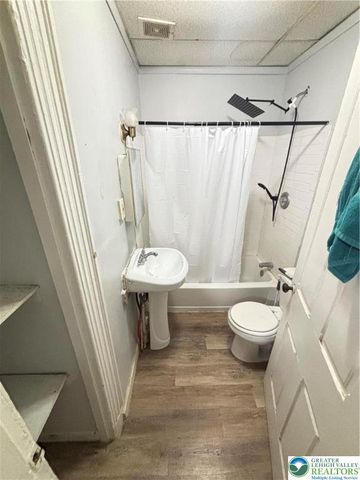 618 Chew Street West 2R, Allentown City, PA 18102