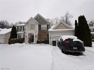 3313 Crown Pointe Drive, Stow, OH 44224