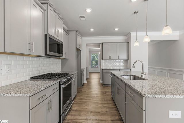 151 Pelham Glen Way, Greer, SC 29651