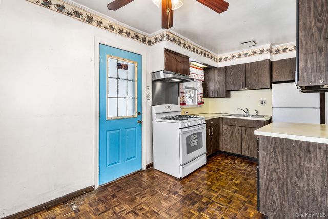 336 Herricks Road, Mineola, NY 11501