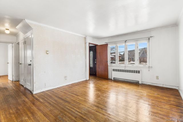 336 Herricks Road, Mineola, NY 11501