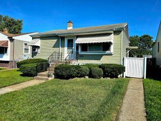 2721 Birch Avenue, Whiting, IN 46394