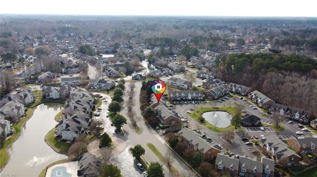 834 W Lake CIR, Chesapeake, VA 23322