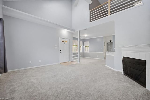 834 W Lake CIR, Chesapeake, VA 23322