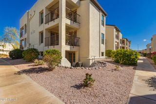 5518 E Lindstrom Lane 2011, Mesa, AZ 85215