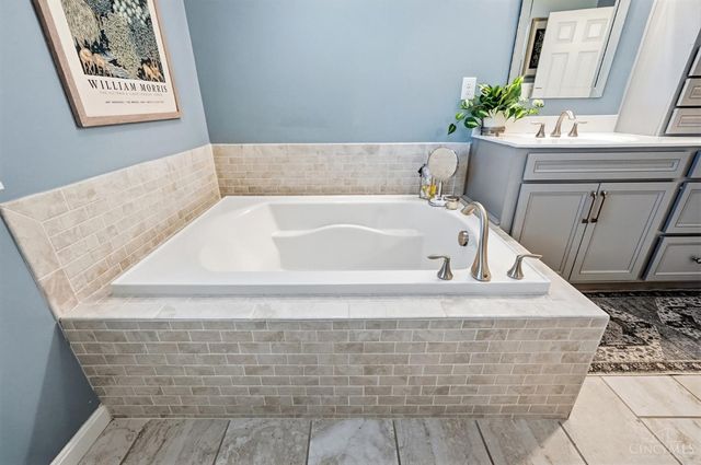 5772 Long Valley Drive, Liberty Twp, OH 45011