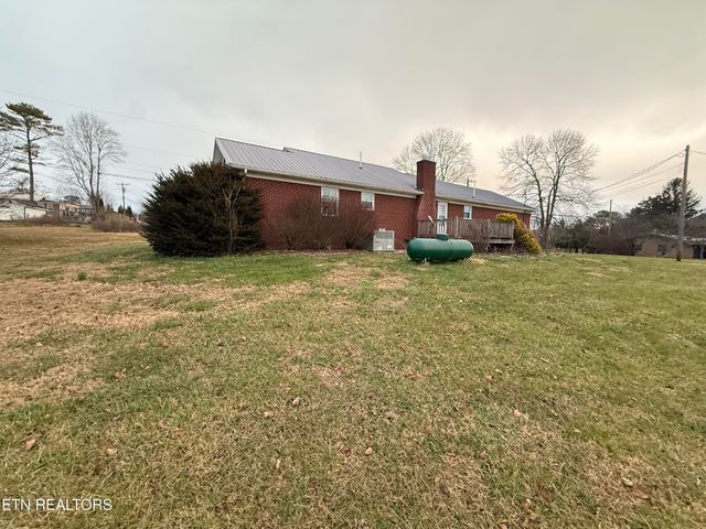 224 Walnut Hill Lane, Ewing, VA 24248