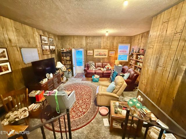 224 Walnut Hill Lane, Ewing, VA 24248