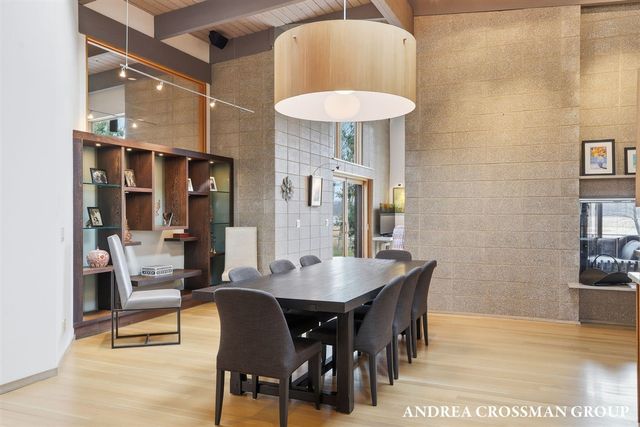 6465 Sandhill Lane, Fennville, MI 49408