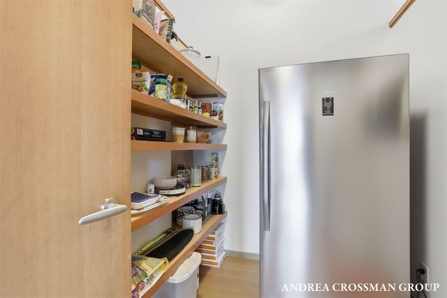 6465 Sandhill Lane, Fennville, MI 49408